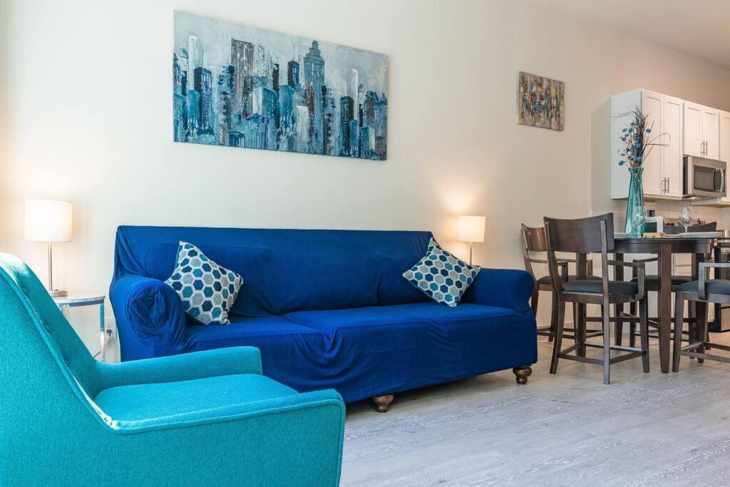 Beautiful Riverwalk Apt With Full Amenities, King Bed & Free Parking San Antonio Bagian luar foto